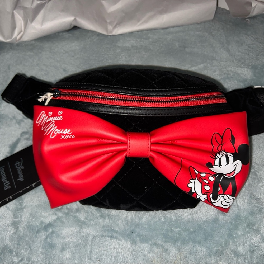 Loungefly HT Disney Minnie Mouse Red Bow Black Velvet Quilted Belt Bag